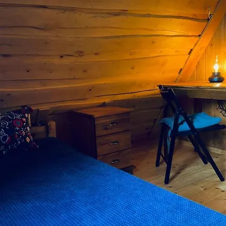 Dom Pod Zarem * Międzybrodzie Bialskie